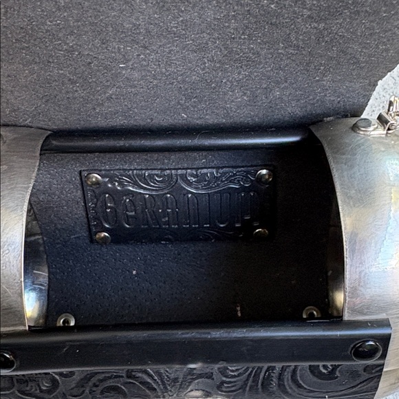 Geranium Capsule metal bag - Picture 8 of 8